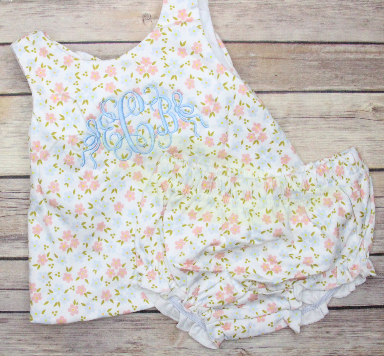 Floral Bow Swing Set