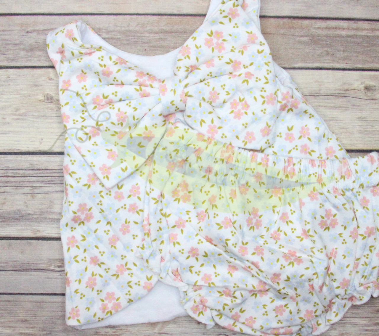 Floral Bow Swing Set